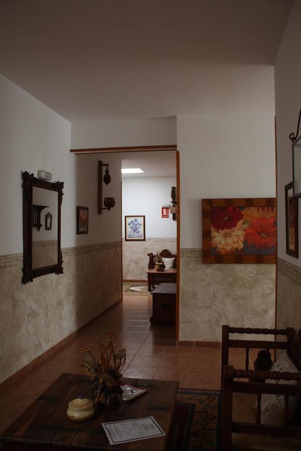 Hotel Restaurante Azabache Arboleas Exterior photo